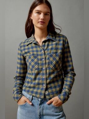 NWOT Urban Outfitters BDG Dakota Cropped Flannel Button Down Shirt Navy Size M